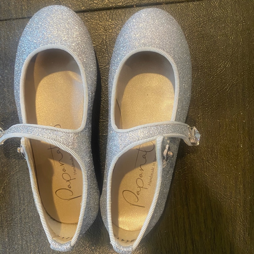 New Papanatas silver glitter shoes size 26